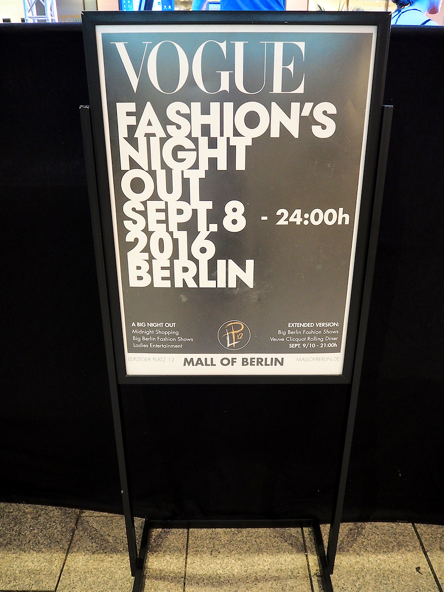 just-take-a-look-berlin-vogue-fashion-night-out-berlin