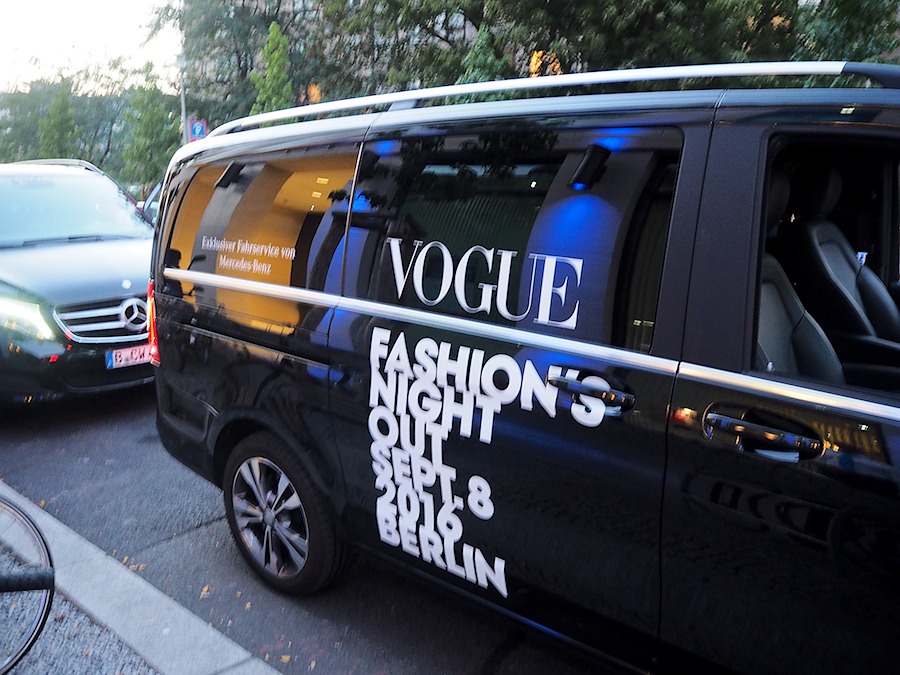 just-take-a-look-berlin-vogue-fashion-night-out-berlin