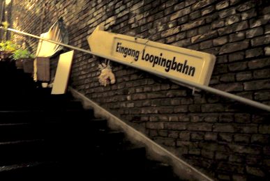 just-take-a-look-berlin-loopingbahn-new-studio-store-x-mas-sale-bei-Thoas-Lindner