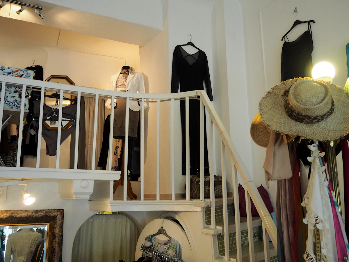 Just-take-a-look.berlin - Jewel - Designer Secondhand-Boutique 