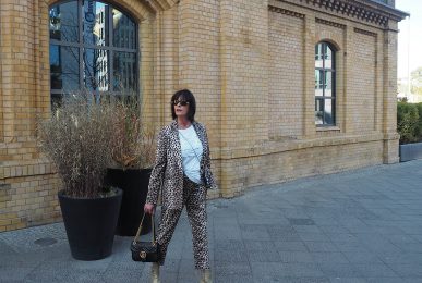 Just-take-a-look Berlin - Mädelstag mit Beauty und Fashion - Outfit Animal Print for Fall-2.1