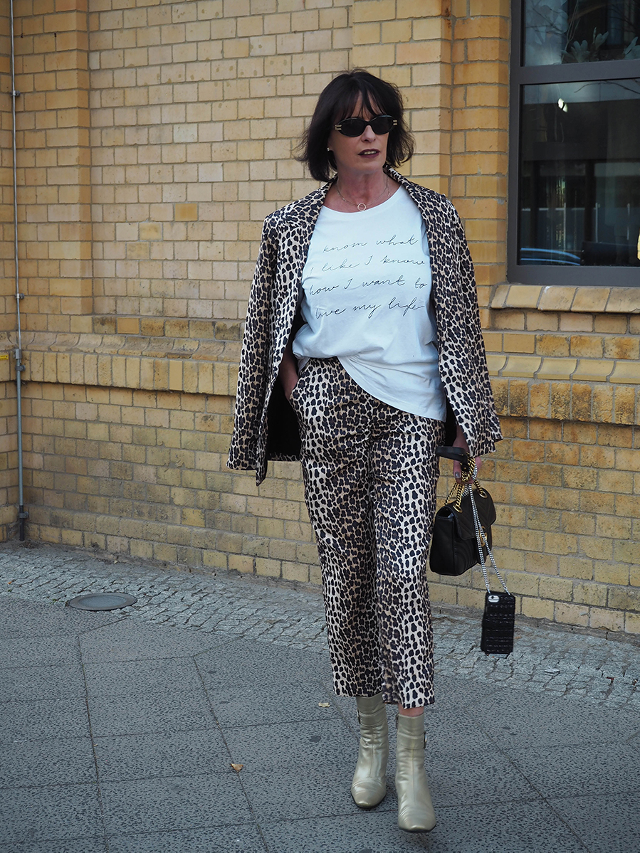 Just-take-a-look Berlin - Mädelstag mit Beauty und Fashion - Outfit Animal Print for Fall-7.1