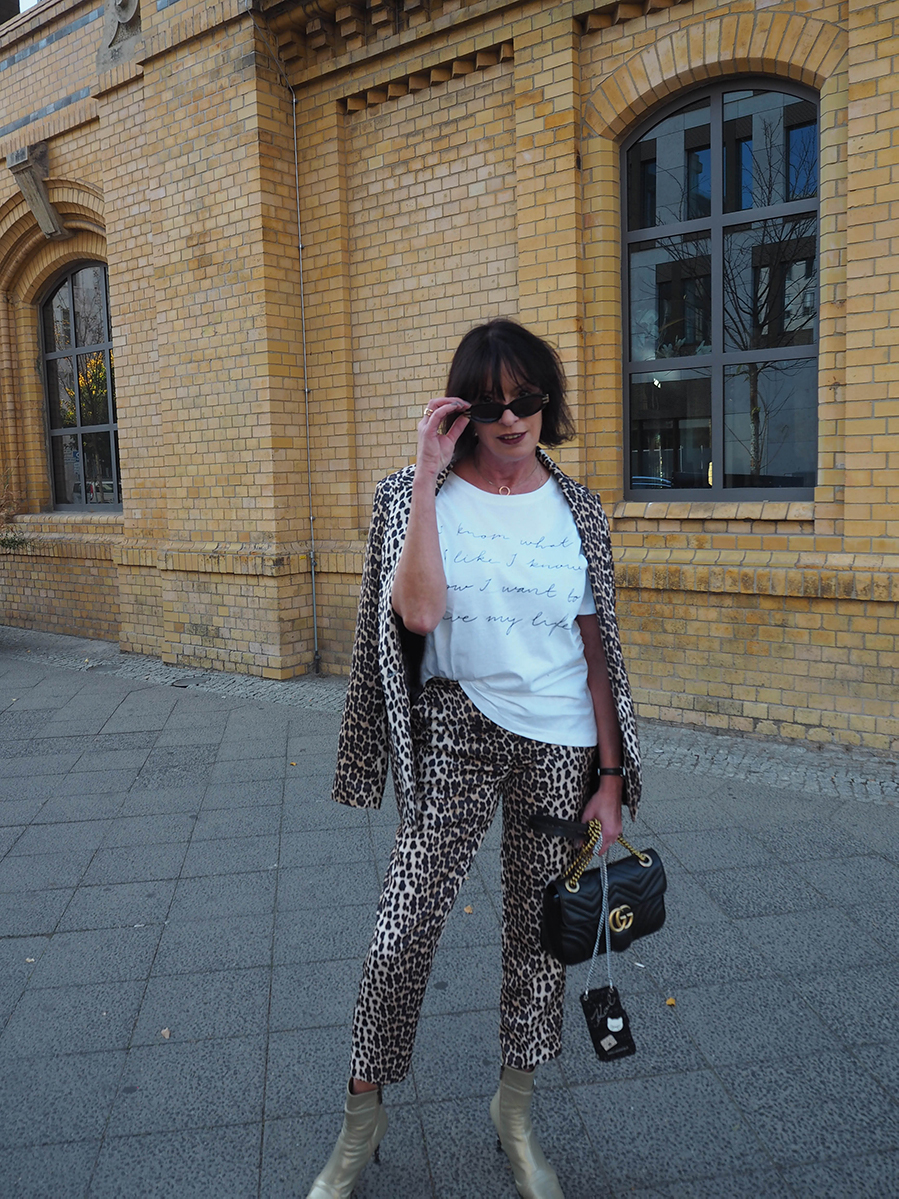 Just-take-a-look Berlin - Mädelstag mit Beauty und Fashion - Outfit Animal Print for Fall-8.1