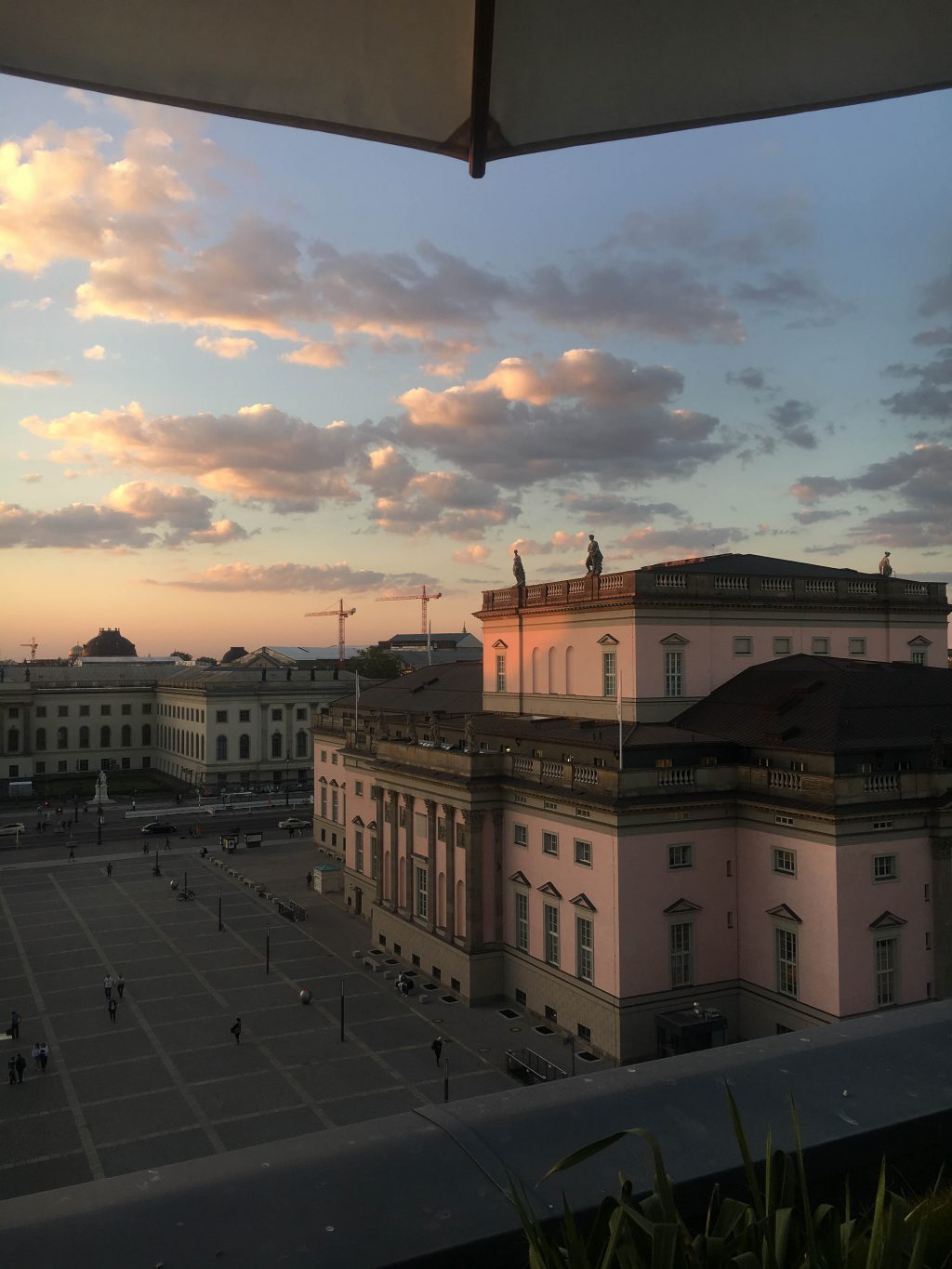 Just-take-a-look Berlin - Event - Outfit Rooftop Hotel de Rome-39