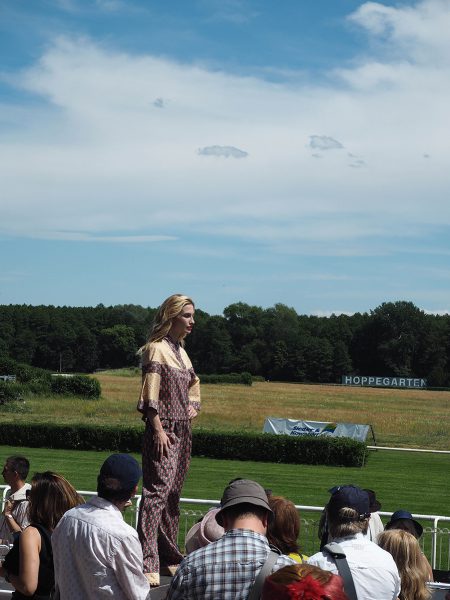 Just-take-a-look Berlin - Fashion Race Day Rennbahn Hoppegarten Paulinas Friends-2