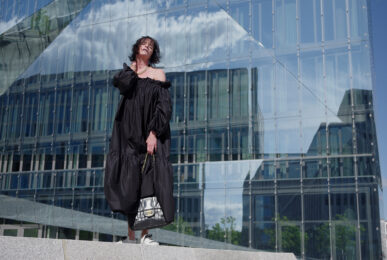 Just-take-a-look Berlin Lieblingsstück Chanel-Tasche -Off-Shoulder Dress - Modestandort Berlin