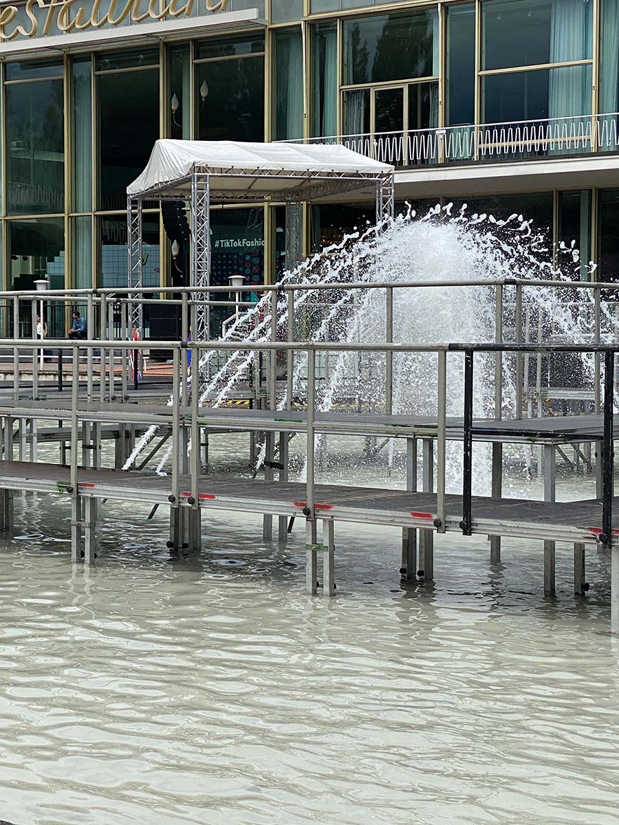 Just-take-a-look Berlin - The Ground 15